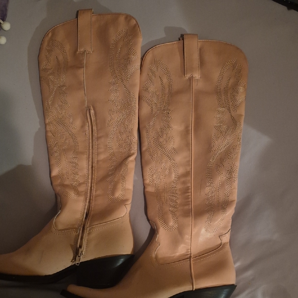 Chic Pink Heeled Boots